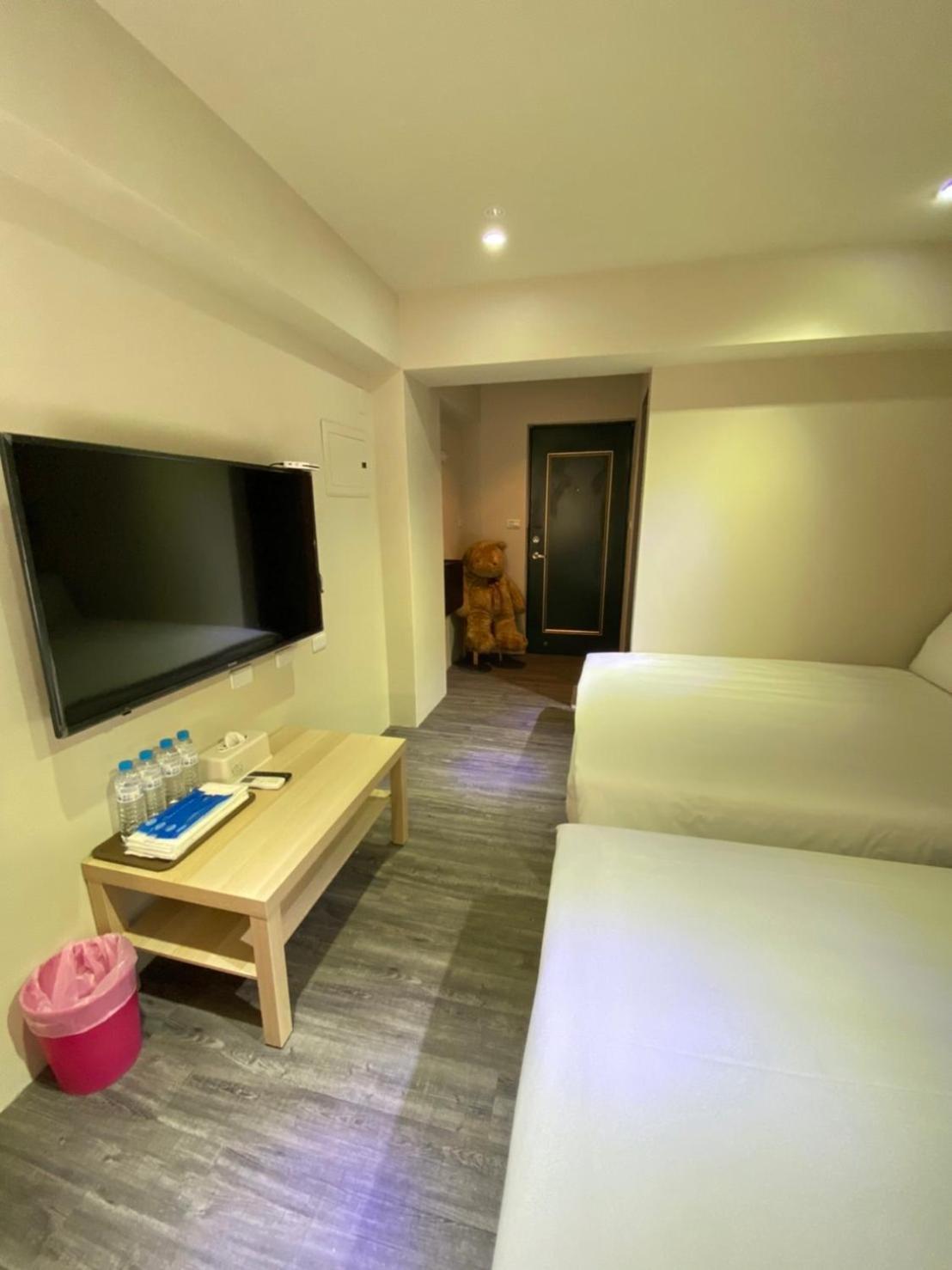 逢甲 Toy Room Taichung Exterior photo